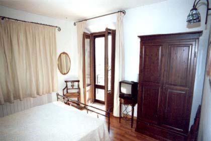 Albergo La Sfinge Чиуси Екстериор снимка