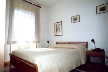 Albergo La Sfinge Чиуси Екстериор снимка